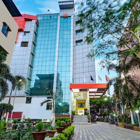 Republic Hotel パトナー エクステリア 写真